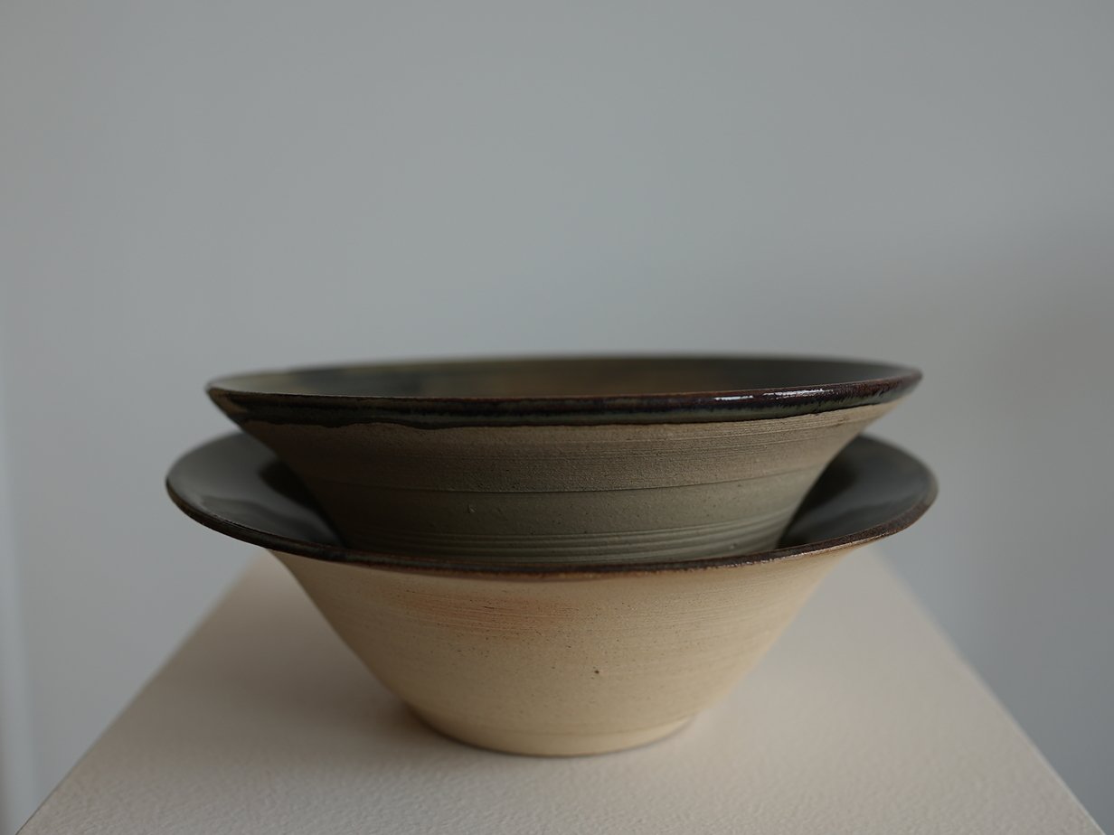 Pair of Nesting Bowls