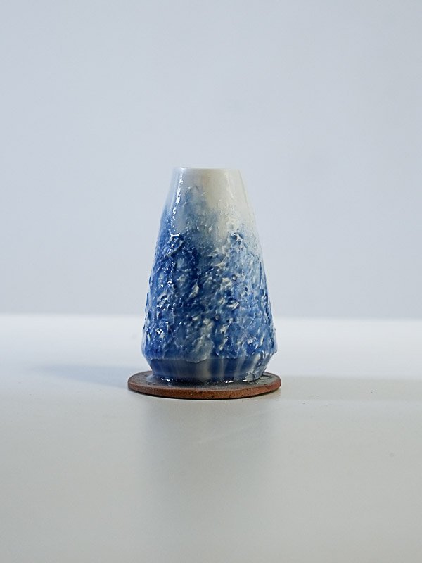 Petit vase 2025 (porcelaine) 34.- chf