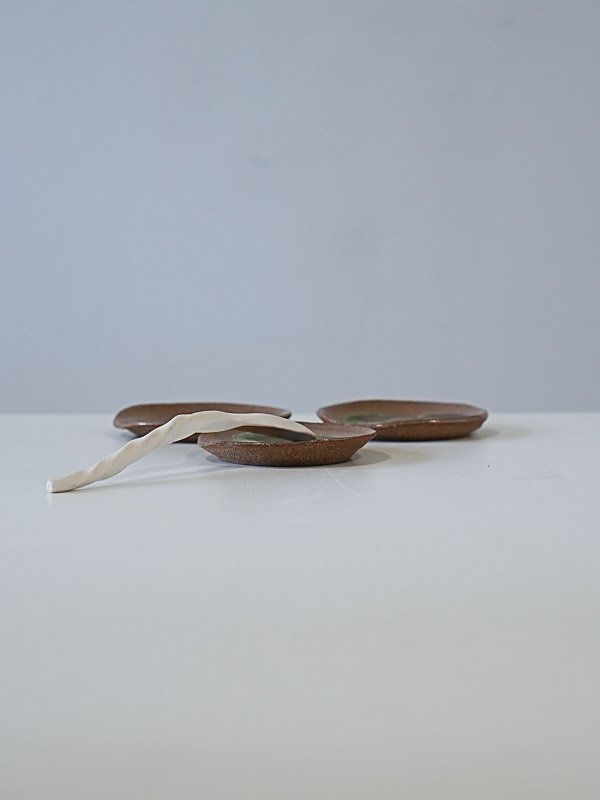 Repose spatule 2025 (grès + verre fondu) 12.- chf